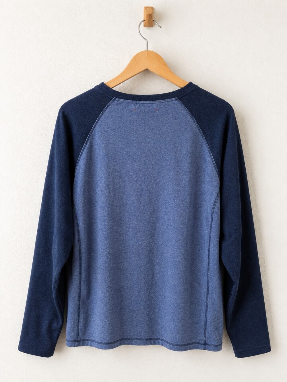 Tommy Bahama Men's XXL Blue Navy Raglan Long Sleeve Shirt - Picture 2 of 6